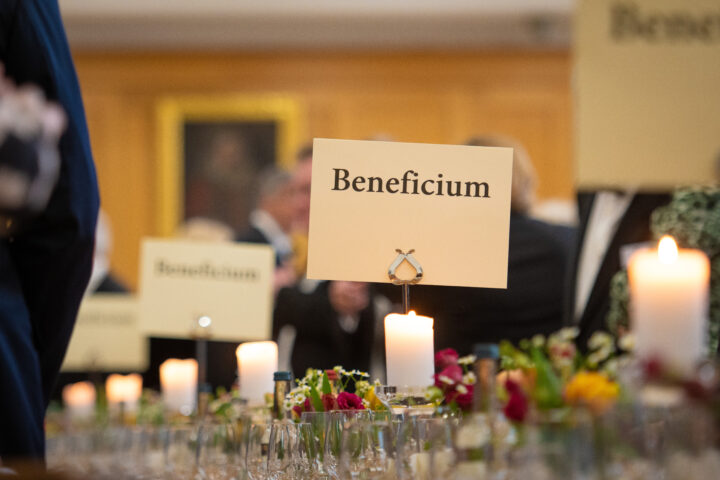 Beneficium table